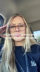 Kaitlyn Mixon's Instagram, Twitter & Facebook