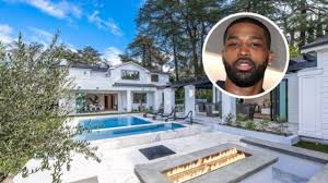 Khloé and kourtney kardashian share a tv show, a neighborhood, and even a decorator. Tristan Thompson Purchases New 6 5 Million Bachelor Pad In Los Angeles Cavaliers Nation