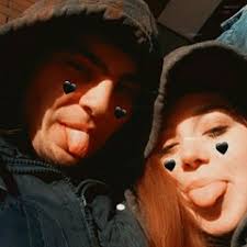 Stream Caroline Shields music