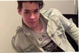 Ben Pond's Instagram, Twitter & Facebook