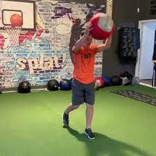 Viktor hovland kunne gi sin caddie shay knight en god klem etter å ha sikret den historiske seieren. Edgeperformance Hashtag On Twitter