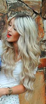 Lovin These Loose Curls Need To Try An Part My Hair Down The Middle One Of These Days Curly Hair Styles Naturally Hair Beauty Hair Styles 2014