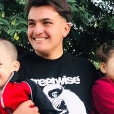 Avi Nunez's Instagram, Twitter & Facebook