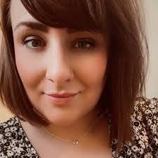 Lisa Rigby's Instagram, Twitter & Facebook