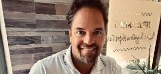 Mike Piazza Breaks His Silence On That Legendary Gay Rumor Song