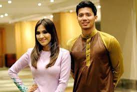 Fattah amin dan sherry ibrahim di segmen kenal ke hlive. Tidak Wujud Isu Cemburu Sherry Ibrahim Terhadap Fattah Amin Hiburan Mstar