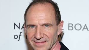 Ralph Fiennes über Trauer zu Zeiten des Ruhms