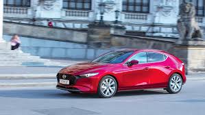From the meters to the louvres. Test Mazda 3 G122 Wahre Schonheit Kommt Nach Innen