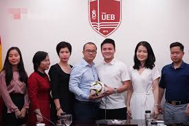 Viết tắt là vnu) là một trong hai hệ thống đại học quốc gia của việt nam, được đặt dưới sự chỉ đạo trực tiếp của chính phủ, giữ vai trò quan trọng trong hệ thống giáo dục của việt nam. Quang Háº£i Báº¥t Ngá» Trá»Ÿ Thanh Tan Sinh Vien Cá»§a TrÆ°á»ng Ä'áº¡i Há»c Kinh Táº¿ Ha Ná»™i CÄ'm á»Ÿ Trá» Vinhome Lai Tin Nhanh 24h