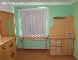 Kinderzimmer In Esche Furniert Mit Umleimer Aus Buchenholz Kinder Zimmer Hochwertige Mobel Und Kinderzimmer