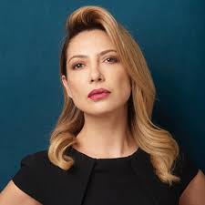 La primera dama argentina, fabiola yáñez, se solidarizó con la familia del cirujano desaparecido en el derrumbe en miami, junto a su pareja e hija, y se puso a su disposición. Fabiola Yanez Facebook