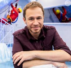 Como tiago leifert tem feito sucesso no bbb 20, os golpistas passaram a utilizar. Tiago Leifert E Comparado A Participante Do Bbb20 E Reage Ele E Mais Bonito Purepeople