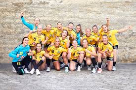 Wij willen u kennis laten maken met onze lieve britten. Claudia Rompen Plant Zorgvuldig Haar Terugkeer Handbalstartpunt De Handbalwebsite Van Nederland