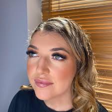 Bronzed glam by Robyn in Cruises St❤️‍🔥