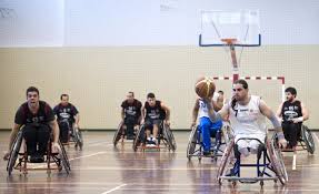 Acompanhamento no ginásio e na pista de tartan (handbikes) pelo fisioterapeuta francisco trovão, com experiência na área da deficiência motora e desporto adaptado; Jornal De Leiria Desporto Adaptado Da Se A Conhecer Em Leiria