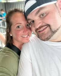 Shirley Worth's Instagram, Twitter & Facebook