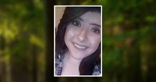 Ariel Nichole's Instagram, Twitter & Facebook