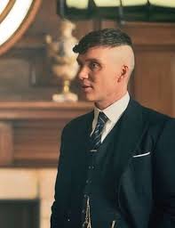 Azzurra mi taglia i capelli come tommy shelby | molto divertente. Pin En Thomas Shelby Aka Cillian Murphy