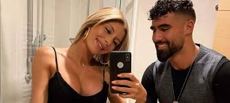 Watch the best short videos of sarah lopez(@sarahlopezoffi). Melaa4 Jonathan Et Sarah Lopez Se Confient Sur Leur Coup De Foudre Mce Tv
