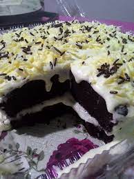 Kek coklat moist merupakan antara kek kegemaran ramai kerana ia tidak jemu dan muak untuk dinikmati. Resepi Kek Coklat Moist Cheese Leleh Iluminasi