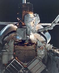 Astronauts Robots The History Of Fixing Building Things In Space Nasa