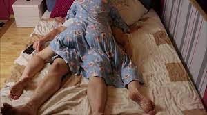 A Madrasta Pegou o Enteado com Pornografia e o Ajudou a Gozar Rapidamente.  - Pornhub.com HD phone wallpaper