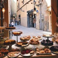Pin By Aida Djunushalieva On Home Bakery In 2020 Bakery Shop Design Bakery Interior Bakery Cafe