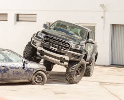 See the time stamps and optional equipment prices below.standard. Der Delta4x4 Ranger Raptor Sein Einziger Naturlicher Feind Ist Die Tiefgarage Delta4x4