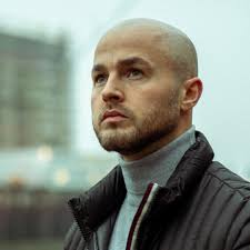 Harry Weiss's Instagram, Twitter & Facebook