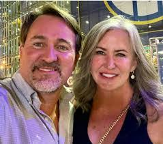 Leslie Mccrary's Instagram, Twitter & Facebook