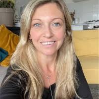 Hester Clutterbuck‏