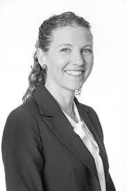 Alison Priest's Instagram, Twitter & Facebook