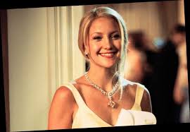 Apparently writer guy branum will put a new spin on the story by following a glib young online columnist and an oversexed advertising executive who. Kate Hudson Has No Idea Where Her How To Lose A Guy In 10 Days Dress Is Thejjreport