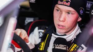 Suomalainen on 0,9s johtavaa neuvillea perässä. Driver Focus Kalle Rovanpera