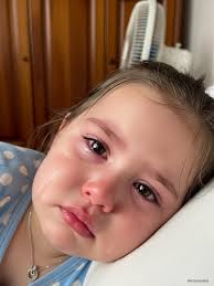 OGGI È IL 14 DICEMBRE. LEGGI UNA VOLTA, E LA GRAZIA TI RAGGIUNGERÀ! Quando  sei smarrito, Dio ti guiderà. Quando sei stanco, Dio ti darà forza. Quando  soffri, Dio ti abbraccerà. Quando