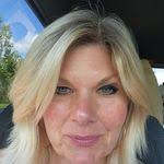 Dawn Bourg's Instagram, Twitter & Facebook