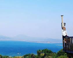 Waduk andeman turen malang ini menyuguhkan suasanya yang cukup tenang, sehingga sangat cocok untuk anda yang ingin melepas penat dari setelah sampai pada turen, anda bisa menuju desa sanan kerto atau ke arah pemandian andeman turen. Harga Tiket Dan Lokasi Puncak Damar Waduk Jatigede Sumedang