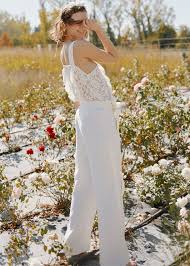 La veste manches longue à la coupe droite. Lulomoon Tailleur De Mariee Femme Blanc Robe De Mariee Createur Et Sur Mesure Pas Cher A Paris Myphilosophy