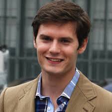 Las carreras con sillas de ruedas de yon gonzález y hugo becker en el rodaje de 'bajo sospecha'. Hugo Becker Gossip Girl Hugo Becker Gossip Girl Cute Guys