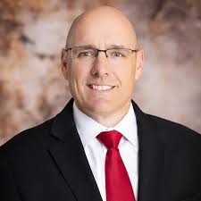 CHI Health St. Francis is pleased to announce the appointment of Paul Hoos  and Mary Santin to our Community Board of Directors. They began serving a  3-year term July 1. Following nine