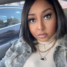 Miya Mitchell's Instagram, Twitter & Facebook