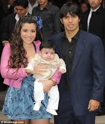 The couple was blessed with two daughters, dalma nerea and giannina dinorah. Sergio Aguero Splits From Giannina Diego Maradona S Daughter Daily Mail Online