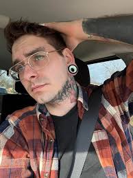 Who owns the Billy Burns number plate from the 2024 Italy tour?