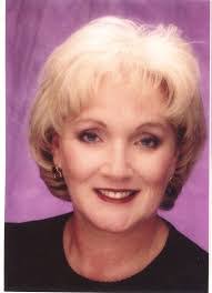 Lana Compton's Instagram, Twitter & Facebook