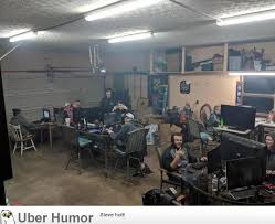 Im In The Millitary And Got To Come Home For Christmas All My Friends Put Together A Lan Party In The Same Garage From When We W Lan Party Christmas Home