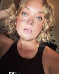 Anglez, poses, #mayfairfilter and my kid’s cosmetics✌️