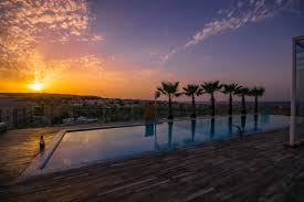 Infinity swimming pools are incredibly luxurious and relaxing to swim in. Hugo S Malta Venues Accommodation In Malta Weddings In Malta Gozo
