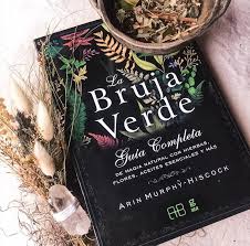 Y también este libro fue escrito por un escritor de libros. 5 Libros Para Sumergirte En La Brujeria Y Wicca Feminista