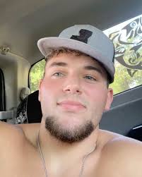 Avery White (@averywhite._) • Instagram photos and videos