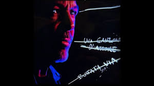 (vasco rossi) am7/g 302010 cmaj7 x32000 fmaj7 xx3210 g6 320000 verse c sembra strano anche a me am sono ancora qui a difendermi f dm c cmaj7 e non è mica facile am hai ragione pure te fmaj7 le mie scuse sono inutili dm g ma non posso stare senza dirtele verse c sembra strano anche che am io non possa più proteggerti f dm c cmaj7 e non è mica facile am hai. Una Canzone D Amore Buttata Via Testo Immaginato Youtube